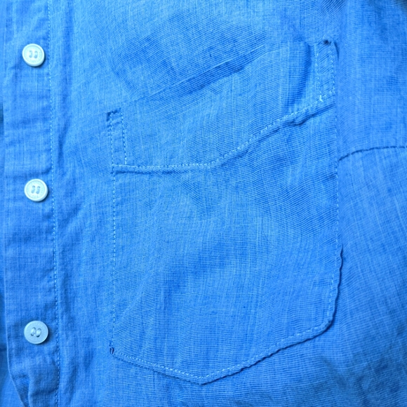 ✨2/$40✨ L.O.G.G. long sleeve button down - Picture 5 of 7